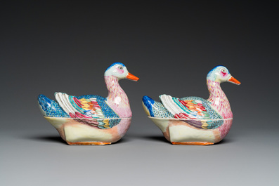 A pair of Chinese famille rose duck-shaped tureens and covers, Qianlong