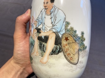 Three pairs of Chinese Cultural Revolution vases, Zhong Guo Jing De Zhen Zhi mark 中國景德鎮製