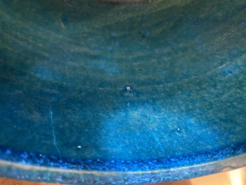 Br&ucirc;le-parfum ou bol d'autel en porcelaine de Chine en turquoise monochrome, Ming