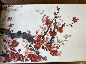 Liu Bingsen 劉炳森 (1937-2005) et Dong Shouping 董壽平 (1904-1997): Calligraphie aux fleurs de prunus, encre et couleurs sur papier