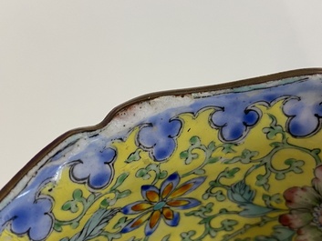 A Chinese yellow-ground Canton enamel bowl, Yongzheng/Qianlong