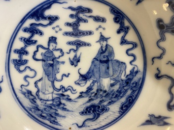 Drie Chinese famille rose kommen met gele sgraffito fondkleur, Daoguang merk en mogelijk periode