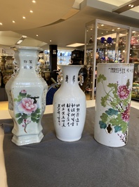Deux vases et un porte-chapeau en porcelaine de Chine qianjiang cai, 19/20&egrave;me