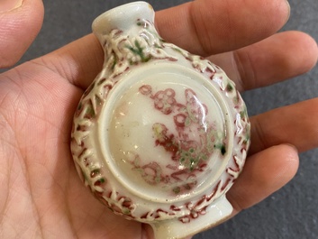 Nine Chinese porcelain snuff bottles, 19/20th C.