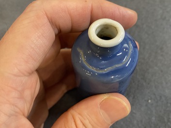 Nine Chinese porcelain snuff bottles, 19/20th C.