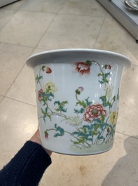 A Chinese famille rose plate and a jardini&egrave;re, Yongzheng and Hongxian mark, Republic