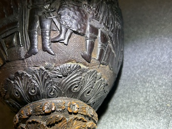 Gobelet de mariage en noix de coco et corozo sculpt&eacute;, colonies espagnoles, probablement Cuzco, P&eacute;rou, 17&egrave;me