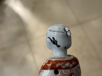 Quatre sculptures d'un acteur en porcelaine Imari de Japon, Edo, 1&egrave;re moiti&eacute; du 18&egrave;me