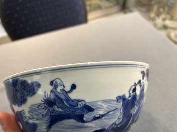 Bol en porcelaine de Chine en bleu et blanc &agrave; d&eacute;cor d'immortels, marque de Shen De Tang Bo Gu Zhi 慎德堂博古製, Kangxi
