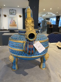 A large Chinese cloisonn&eacute; tripod wine ewer and cover, 19/20th C.