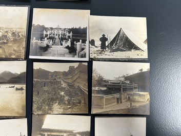 40 photos carr&eacute;es illustrant la premi&egrave;re exp&eacute;dition belge au Tibet, vers 1908