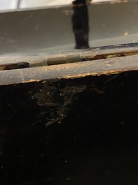 Coffret de type 'Namban' en bois incrust&eacute; d'&eacute;caille de tortue et de nacre, Japon, Momoyama ou Edo, 16/17&egrave;me