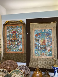 Twee thangka's met Shakyamuni Boeddha, Tibet, 20e eeuw