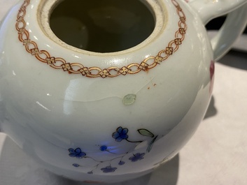 Six pi&egrave;ces en porcelaine de Chine en bleu et blanc et famille rose, Kangxi et post&eacute;rieur