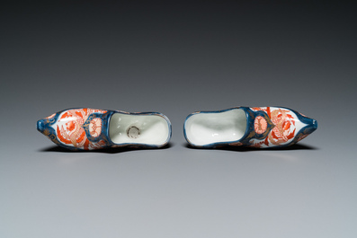 A pair of Imari-style miniature shoes after Dutch Delft examples, probably Samson, France, 19th C.