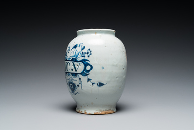 A blue and white English Delftware drug jar, probably London, 18th C.