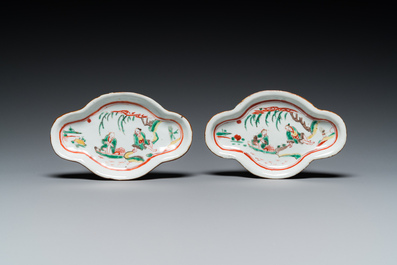 A pair of Chinese four-lobed wucai ko-sometsuke 'mukozuke' bowls for the Japanese market, Tianqi