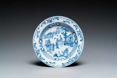Een Chinees blauw-wit bord, een klapmuts kom en een 'Hansje-in-de-kelder', Wanli/Yongzheng