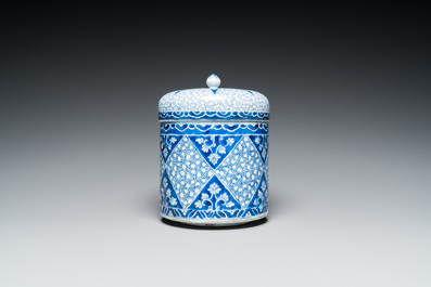 A Chinese blue and white covered jar, Kangxi