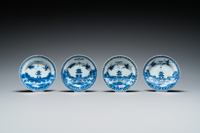 Vier Chinese blauw-witte schotels met vogels bij een pagode, ex-coll. Augustus de Sterke, Kangxi
