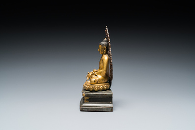 Bouddha de M&eacute;decine ou Bhaishajyaguru en alliage de cuivre dor&eacute; et argent&eacute;, Sino-Tibet, 19&egrave;me