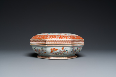 A Chinese famille rose, iron-red and gilt octagonal box and cover with butterflies, Yongzheng