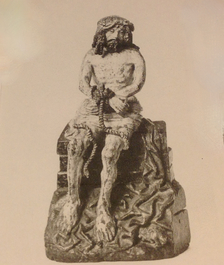 Sculpture en ch&ecirc;ne du Christ de piti&eacute;, Bruxelles, vers 1500