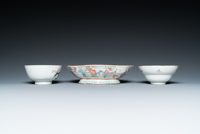 Eleven Chinese famille rose bowls, 19/20th C.