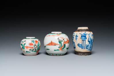 Seven Chinese blue and white, famille rose and verte jars, 19/20th C.