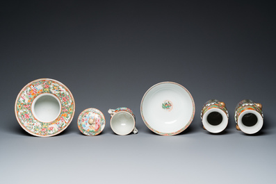 An extensive collection of Chinese Canton famille rose porcelain, 19th C.