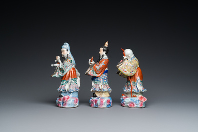 Three Chinese famille rose sculptures of star gods, seal mark, 19/20th C.