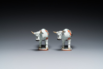 A pair of Chinese porcelain cows after Delftware examples for the Dutch market, Qianlong