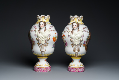 A pair of impressive Meissen porcelain vases, 19th C.