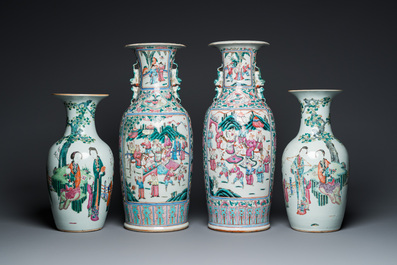 Deux paires de vases en porcelaine de Chine famille rose, 19&egrave;me