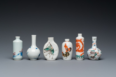 Four various Chinese snuff bottles and two miniature bottle vases, 19/20th C.