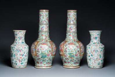 Deux paires de vases en porcelaine de Chine famille rose, 19&egrave;me