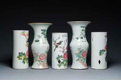 Three Chinese qianjiang cai hat stands and a pair of 'gu' vases, 19/20th C.