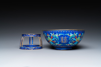 A Chinese Beijing enamel warming bowl with Shou-characters, Qianlong