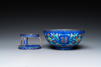 A Chinese Beijing enamel warming bowl with Shou-characters, Qianlong