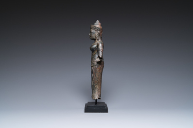 A bronze Khmer sculpture of the goddess Uma, Cambodia, 10/11th C.
