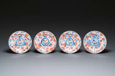 Quatre assiettes en porcelaine de Chine de style Imari, Kangxi