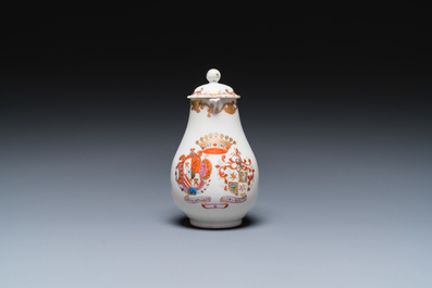 Verseuse couverte armori&eacute;e en porcelaine de Chine pour le march&eacute; hollandais aux armes de De Riet et Bouillon, Qianlong