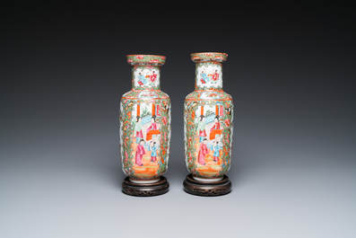 Collection de 28 pi&egrave;ces en porcelaine de Chine famille rose de Canton, 19&egrave;me