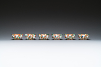 A collection of 28 Chinese Canton famille rose wares, 19th C.