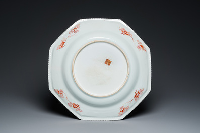 A large Chinese octagonal famille verte dish, Kangxi