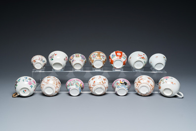 Een diverse collectie Chinese borden, koppen en schotels, Kangxi en later