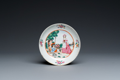 Tasse et soucoupe en porcelaine de Chine famille rose &agrave; sujet europ&eacute;en, Qianlong