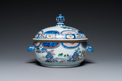 A Chinese blue and white dish and a verte-Imari tureen and cover, Kangxi