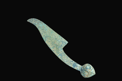 Couteau en bronze au pommeau zoomorphe, Chine, P&eacute;riode des Royaumes Combattants