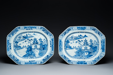 Neuf plats en porcelaine de Chine en bleu et blanc, Qianlong